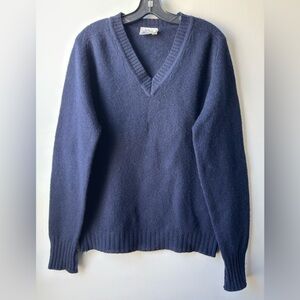Shetland Wool Men's Deep Blue V-Neck Sweater